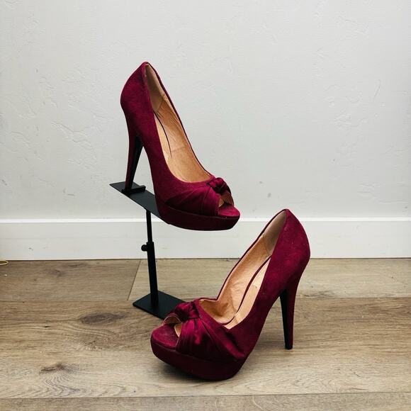 Colin Stuart Red Velvet Platform Heels Women’s Size 10 - Picture 1 of 11